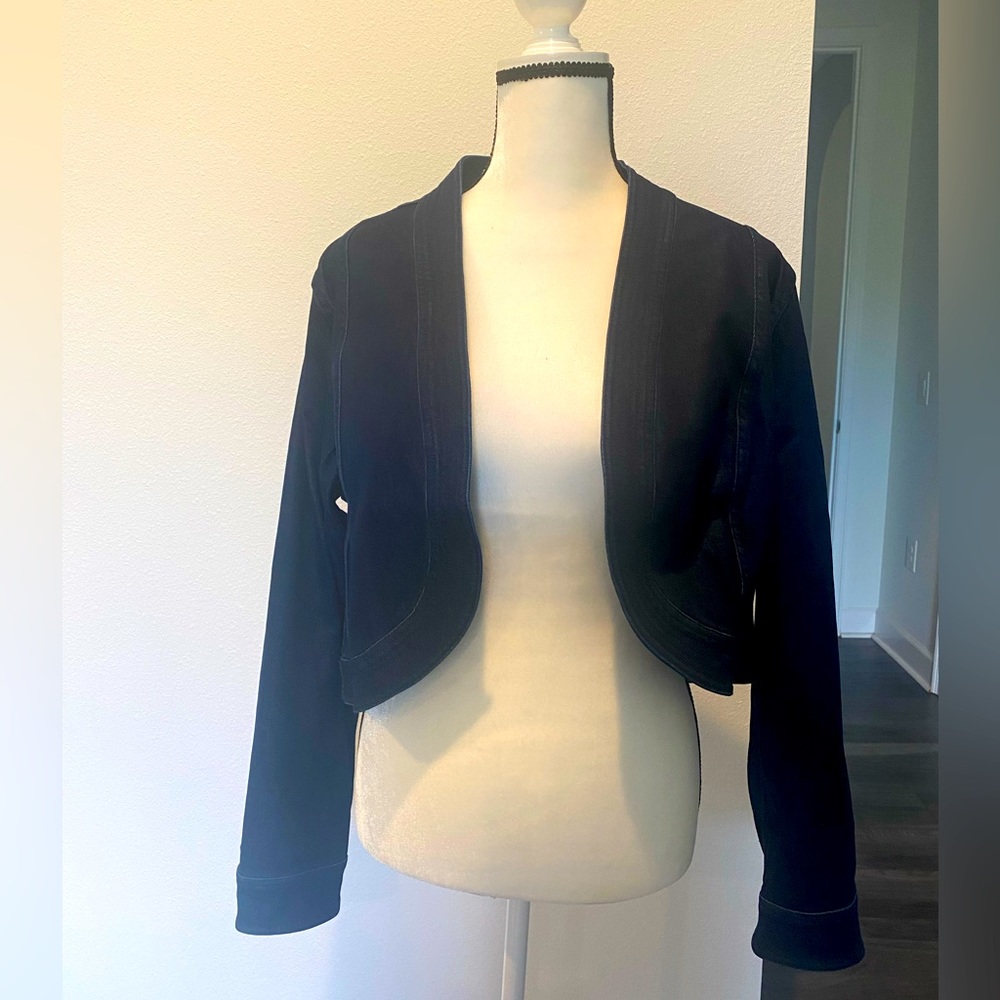 Soft Surrounding Jean Bolero vest style jacket, NWT, sz L.